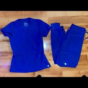 Barco One XS scrub top and bottom